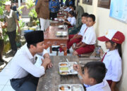 Uji Coba Makan Siang Bergizi di Trenggalek Diikuti Pelajar SDN 2 Sumbergedong