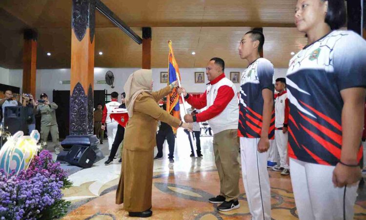 Kontingen POPDA XIV dan PEPARPEDA II Kabupaten Trenggalek 2024 Diberangkatkan