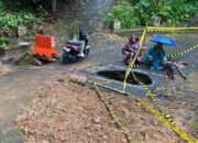 Jalan Antar Kecamatan di Trenggalek Amblas Hanya Bisa Dilewati Kendaraan Roda 2