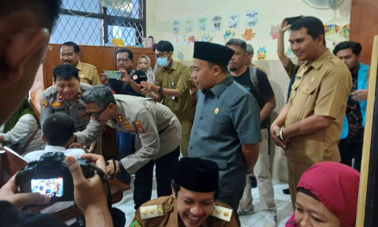 180 Siswa-siswi SLB Kemala Bhayangkari Trenggalek Ikuti Uji Coba Makan Bergizi Gratis