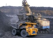 BEM STKIP PGRI Trenggalek Tolak RUU Minerba 2025