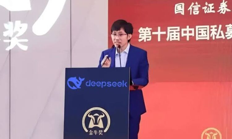 Liang Wenfeng Pendiri AI DeepSeek, Fakta Perjalanan Karier dan Orang Tua Berprofesi Guru SD