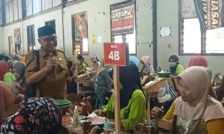 Sejarah THR di Indonesia, Dari Tradisi hingga Kewajiban Hukum