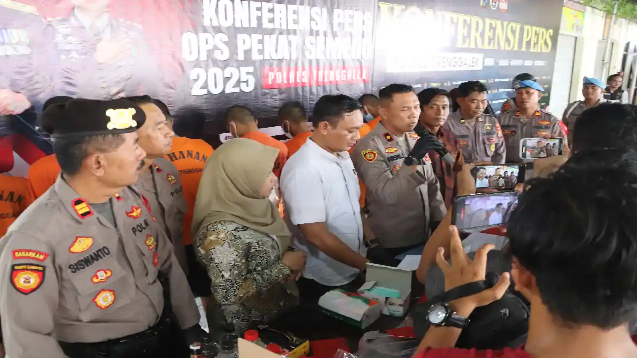 3 tersangka judi di amankan polres Trenggalek