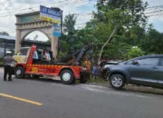 Mobil Dinas Kepala Dinsos Trenggalek Tabrak Pemotor, Dua Korban Meninggal