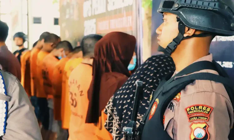 Mucikari di Hotel Widowati Trenggalek Dibekuk, Tawarkan Tarif 200 ribu Sekali Main