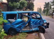 Dua Mobil Alami Tabrakan di Trenggalek, Diduga Sopir Mengantuk