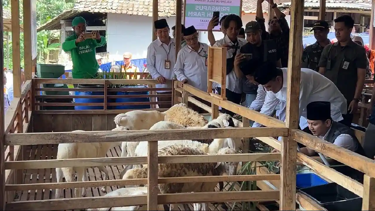 Bupati Trenggalek tolak aturan vasektomi