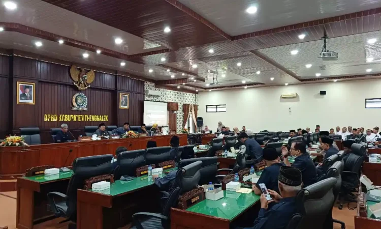 DPRD Trenggalek Gelar Paripurna Dengarkan Jawaban Bupati Atas Pandangan Fraksi