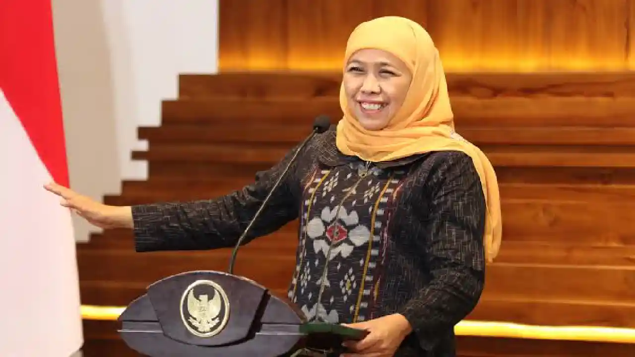 Gubernur Jawa Timur sekolah swasta
