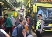 Kapolres Trenggalek Patroli Libur Panjang, Sisir Jalur Wisata Pesisir Watulimo