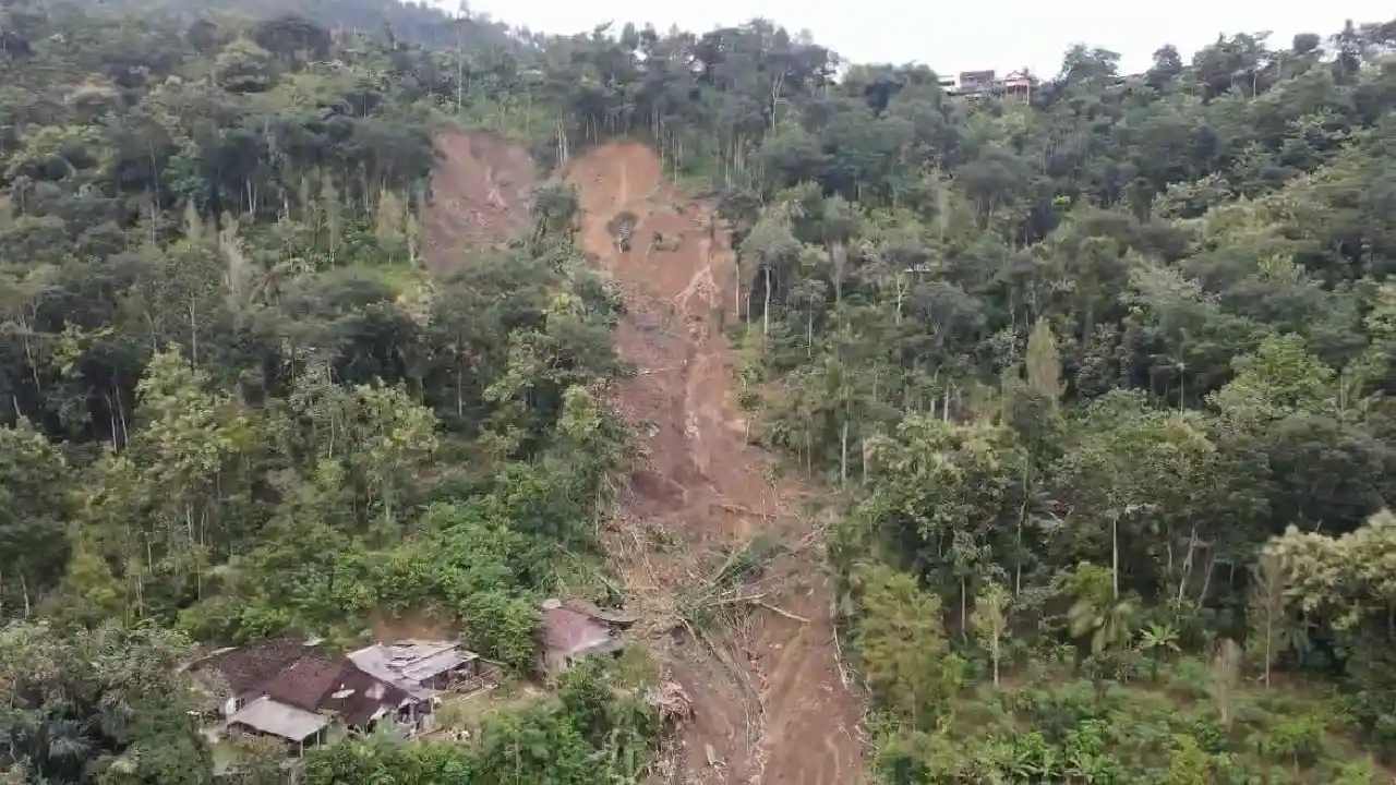 Trenggalek Longsor