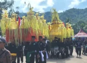 Ada 3 Tumpeng Berisi 48 Sesajen pada Tradisi Larung Sembonyo di Trenggalek