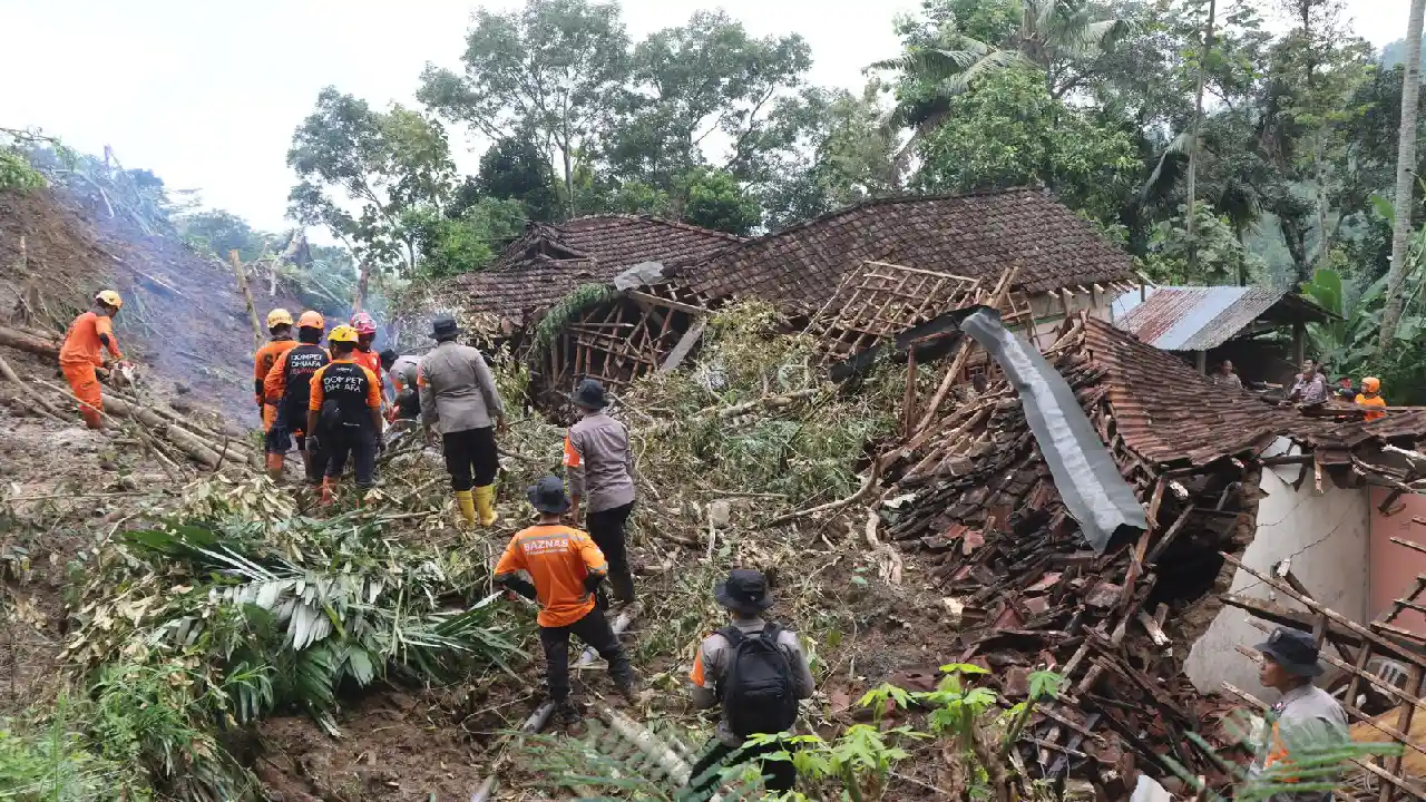 Trenggalek Longsor