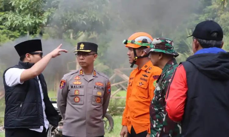 Pencarian 6 Korban Longsor di Trenggalek Terus Dilakukan