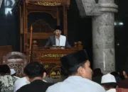 Bupati Trenggalek Shalat Idul Adha di Masjid Agung Baiturrahman