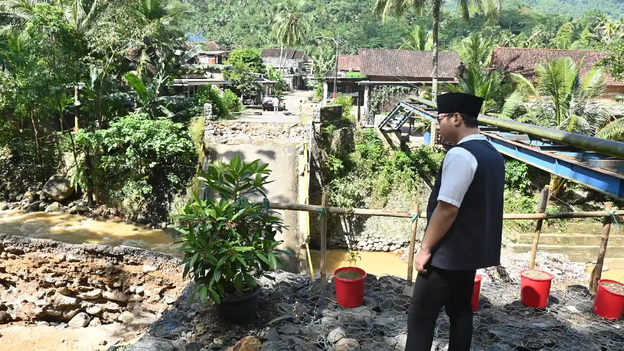 Jembatan Munjungan