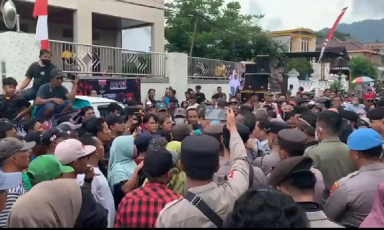 KSPP Syariah Madani Janji Sampaikan Hasil Rapat Pengurus dalam Sepekan