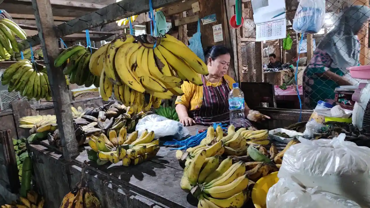 Pisang raja di bulan 1 suro Trenggalek