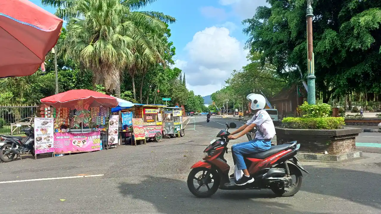 Alun-alun Trenggalek