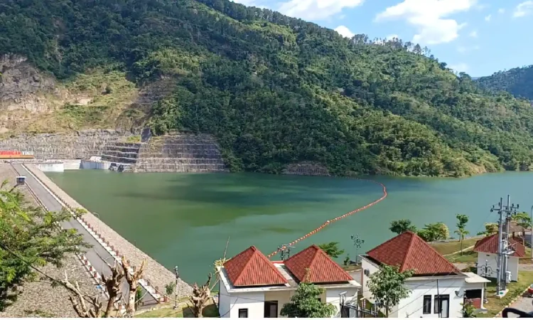 Trenggalek Miliki Rest Area dengan Kemegahan Bendungan Tugu