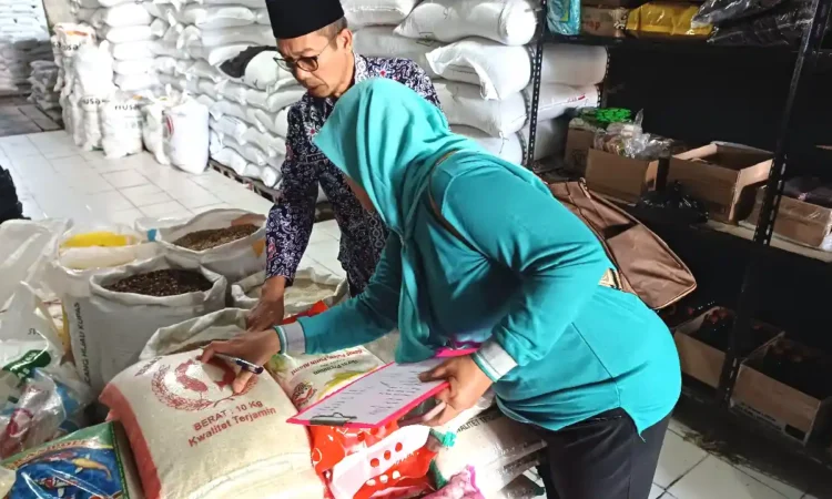Penjualan Beras Premium di Trenggalek Menurun, Cap Koi Jadi Pilihan Konsumen