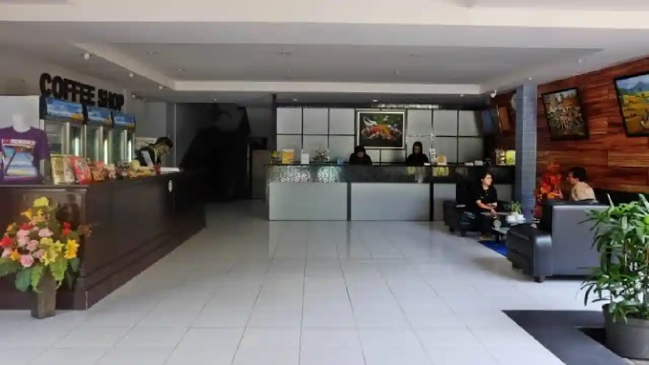 Tamu Hotel Trenggalek