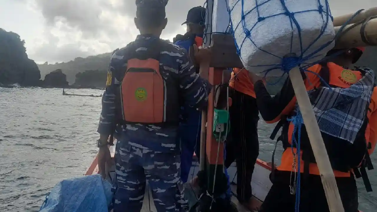 Kapal Nelayan Jember