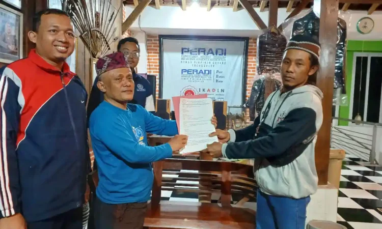 Diduga Langgar Kode Etik, Seorang Advokat di Trenggalek Dilaporkan ke DPC Peradi