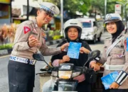 Polisi Trenggalek Padukan Penindakan dan Edukasi di Operasi Patuh Semeru 2025