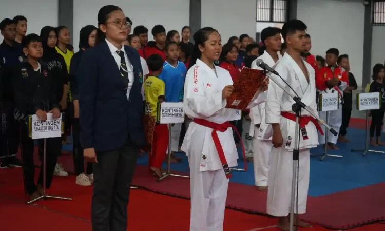 500 Atlet Ikuti Kejuaraan Karate Bupati Cup 1 Trenggalek 2025