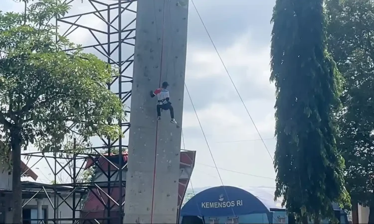 Denda Protes Rp 300 Ribu di Kejuaraan Panjat Tebing Pelajar Trenggalek Tuai Kritik