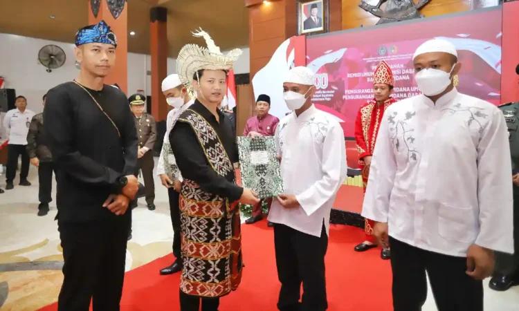 Bupati Trenggalek Serahkan remisi