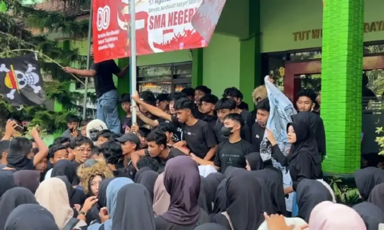 10 Tuntutan Dalam Aksi Ratusan Siswa SMAN 1 Kampak Trenggalek
