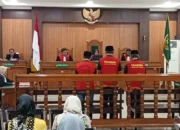 3 Wartawan Pemeras Kades di Trenggalek Divonis 9 Bulan dan 1 Tahun Penjara