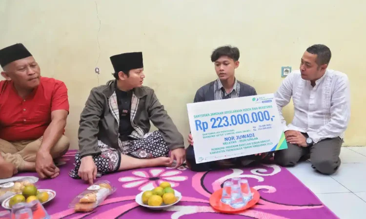 Keluarga Korban Laka Laut Trenggalek Dapat Santunan Rp 223 Juta BPJS Ketenagakerjaan