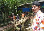Jembatan Kangkung di Trenggalek Ambruk, Bupati Nur Arifin Tinjau Lokasi