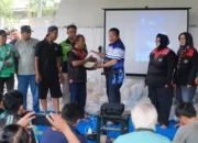 Peringati HUT ke 24, DPC Demokrat Trenggalek Bagi-bagi Sembako dan Santuni Anak Yatim