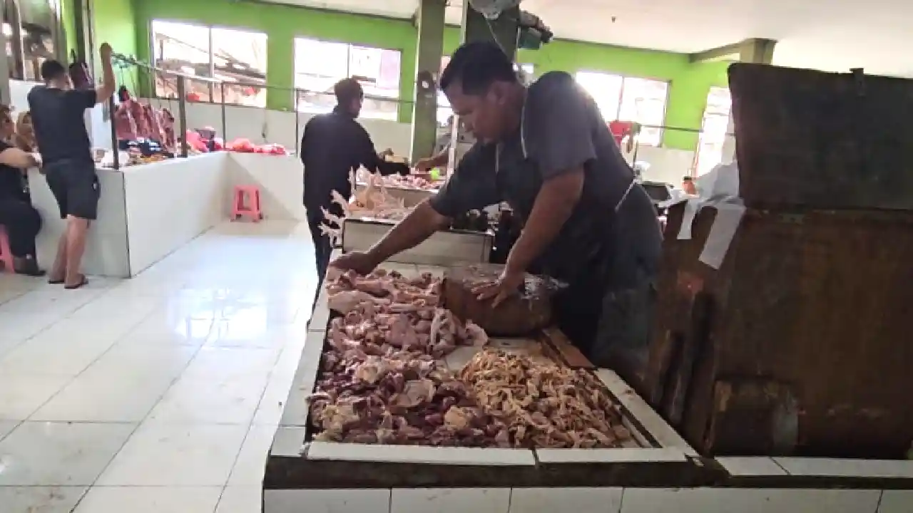 Harga Daging Ayam Trenggalek