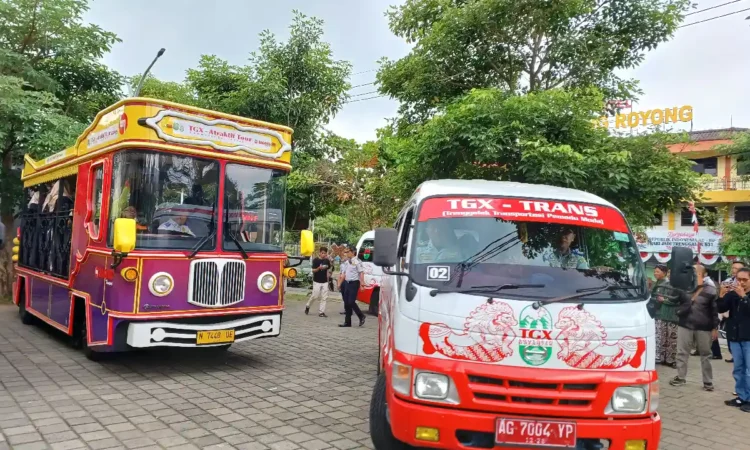 Trans Trenggalek dan Atraktif Tour Bus Gratis Uji Coba 1 Bulan