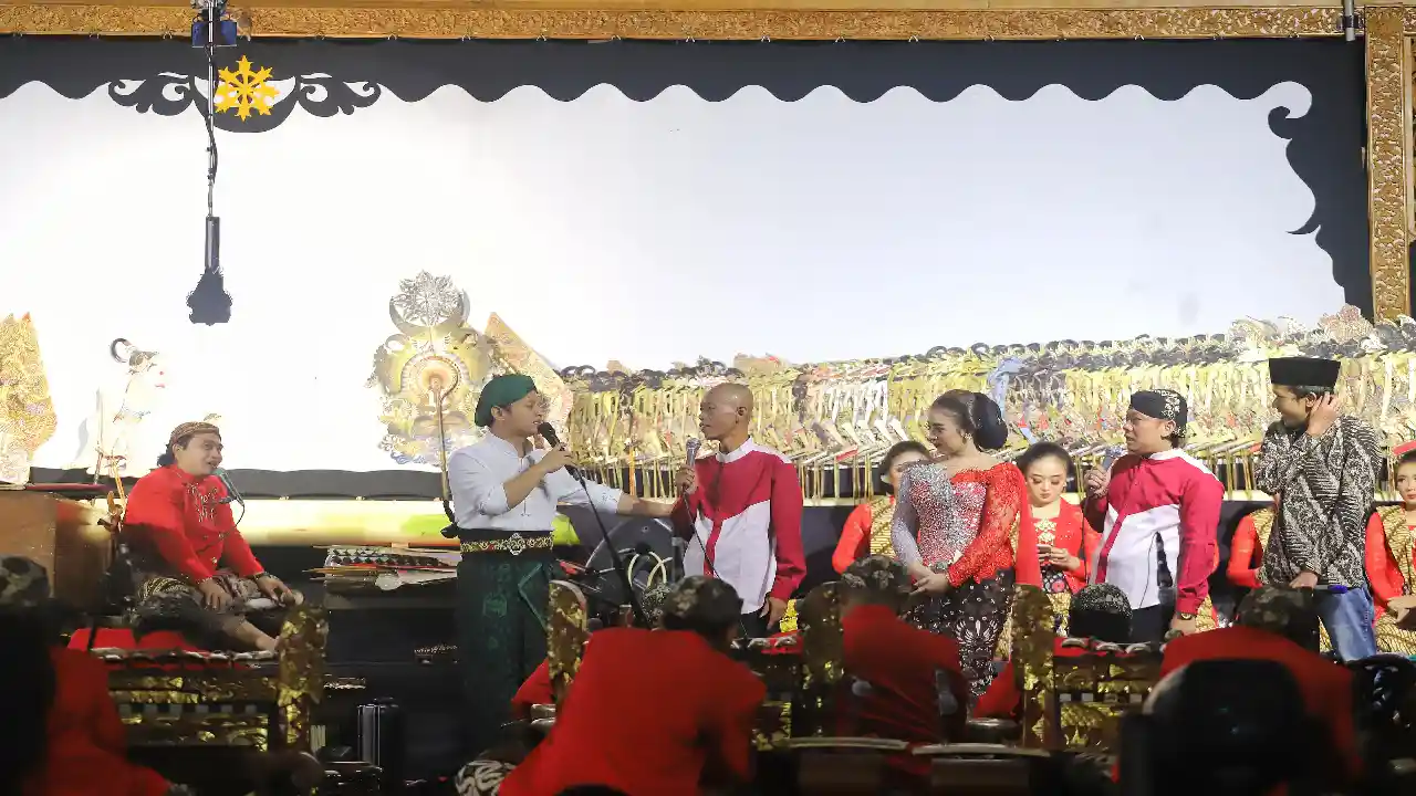 Pagelaran Wayang Kulit