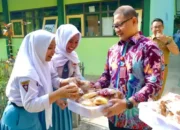 Sidak Kadis Pendidikan Jatim di Trenggalek, Ingatkan Transparansi dan Bebas Pungli