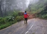 Akses Jalan Trenggalek – Tulungagung Terputus Akibat Longsor di Bendungan