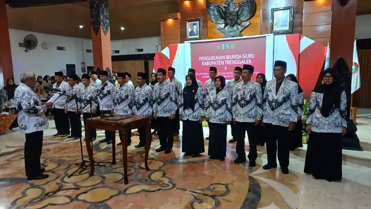 PGRI Trenggalek Kekurangan guru