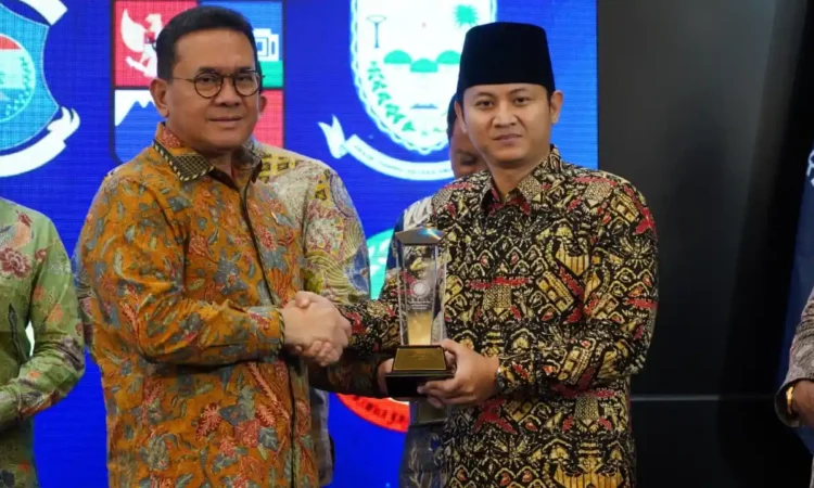 Lindungi Warga Dalam Transaksi Perdagangan, Trenggalek Raih Penghargaan Daerah Tertib Ukur