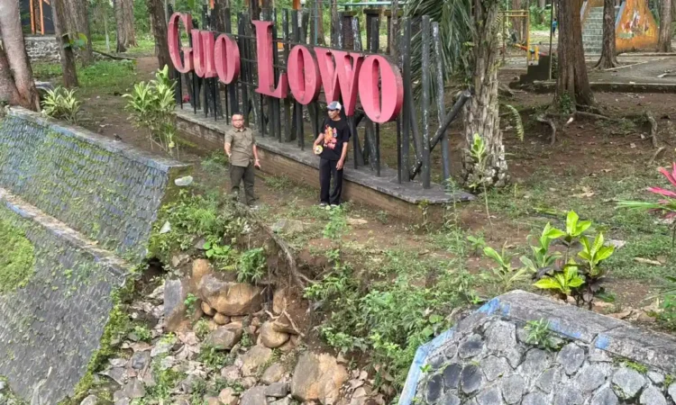 Fasilitas Goa Lowo Memprihatinkan, Murkam Minta Pemkab Trenggalek Segera Bertindak