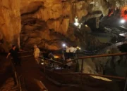Bupati Trenggalek Gratiskan Tiket Wisata Bagi Penumpang Perdana Super Air Jet di Kediri