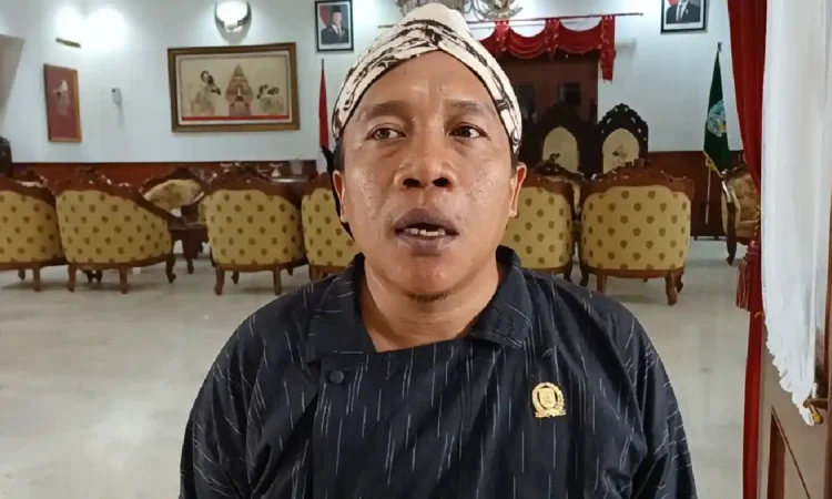 Ketua DPRD Trenggalek Ajak Generasi Muda Pelajari Filosofi Keris