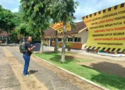 Muncul Banner Siluman Menolak Pendirian Koperasi Desa, Kades Karangrejo Trenggalek: Lahan SD Itu Aset Desa