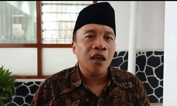 Ketua DPRD Trenggalek Tegas, Tolak Praktik Penahanan Ijazah Karyawan